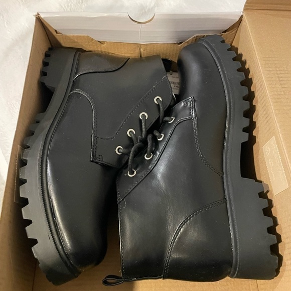 NWT Arizona Jean Co. women’s size 9M black ankle combat boots - Picture 2 of 7